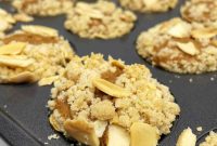 Banana Bread Mini Muffins: Moist Mini Banana Muffins Recipe