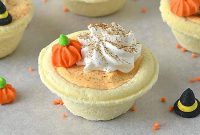 Pumpkin Cheesecake Sugar Cookie Cups Recipe for Fall Parties