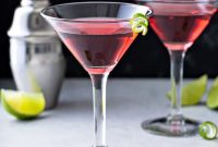 Classic Cosmopolitan Cocktail Recipe: How to Mix the Perfect Cosmo
