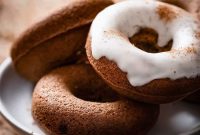 Baked Gingerbread Donuts with Vanilla Glaze