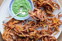 Crispy Onion Pakoda Recipe: Indian Onion Fritters Guide