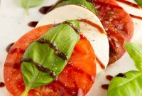 Caprese Salad with Balsamic Glaze: Fresh Tomato, Mozzarella & Basil