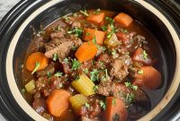 Slow-Cooker 5-Ingredient Beef Stew: Classic Comfort Recipe