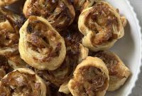 Buttery Leek Pinwheels: Crispy Puff Pastry Appetizers