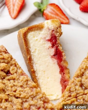 Strawberry Crumble Cheesecake