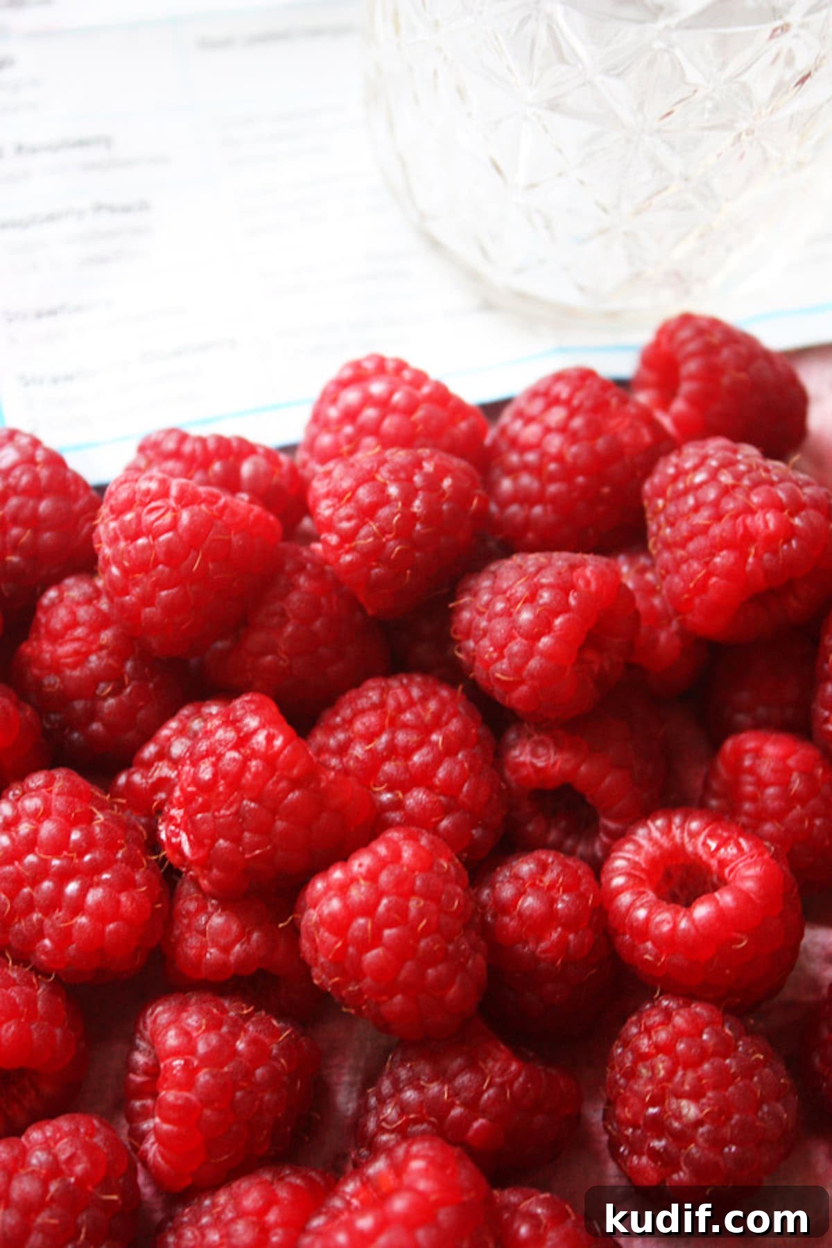 Freeze Raspberries for Smoothies and Desserts: Simple Step-by-Step Guide 2 Raspberries