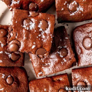 Fudgy Flourless Paleo Chocolate Chunk Brownies 14 Paleo Brownies - Olivia Adriance