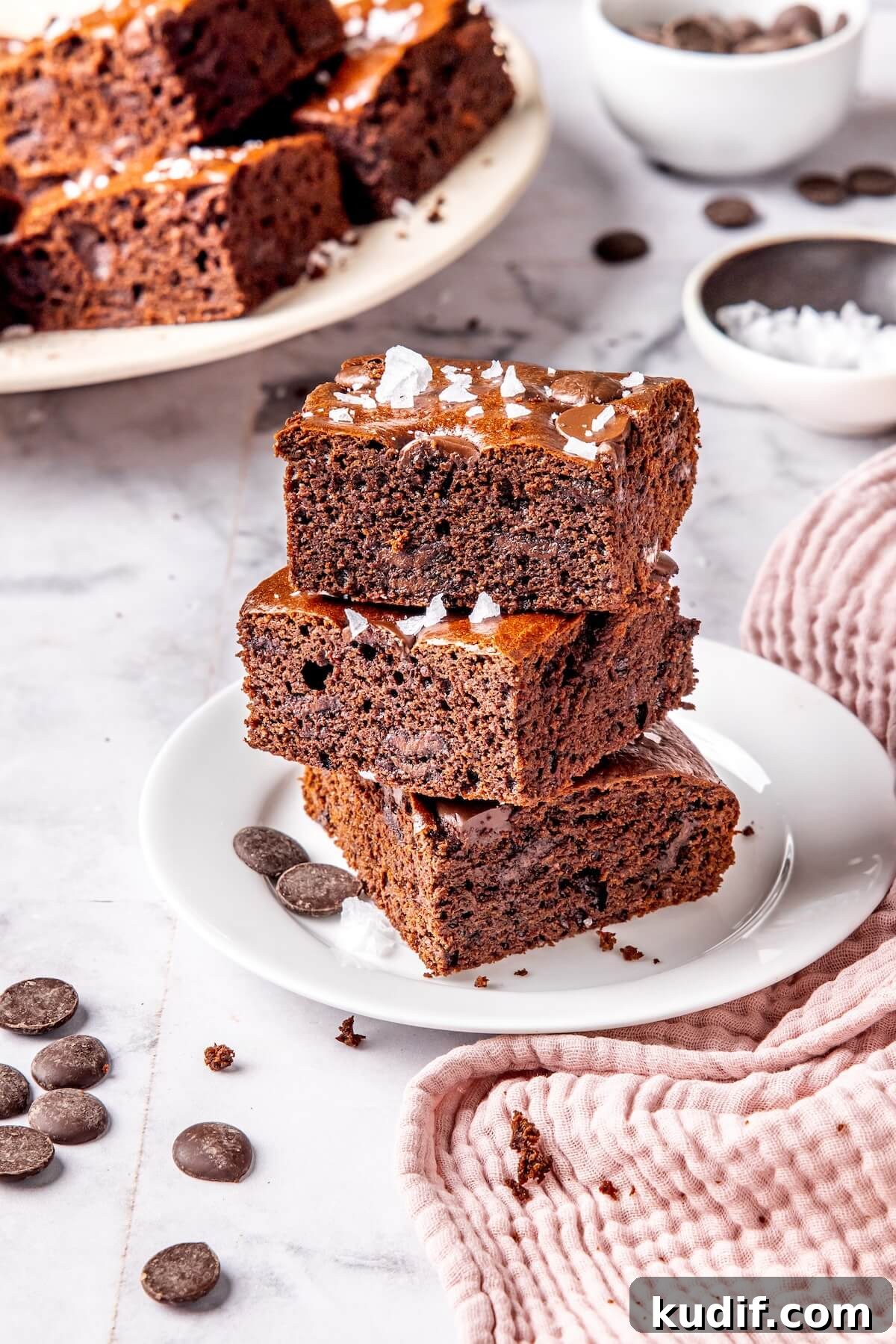 Fudgy Flourless Paleo Chocolate Chunk Brownies 7 Paleo Brownies - Olivia Adriance
