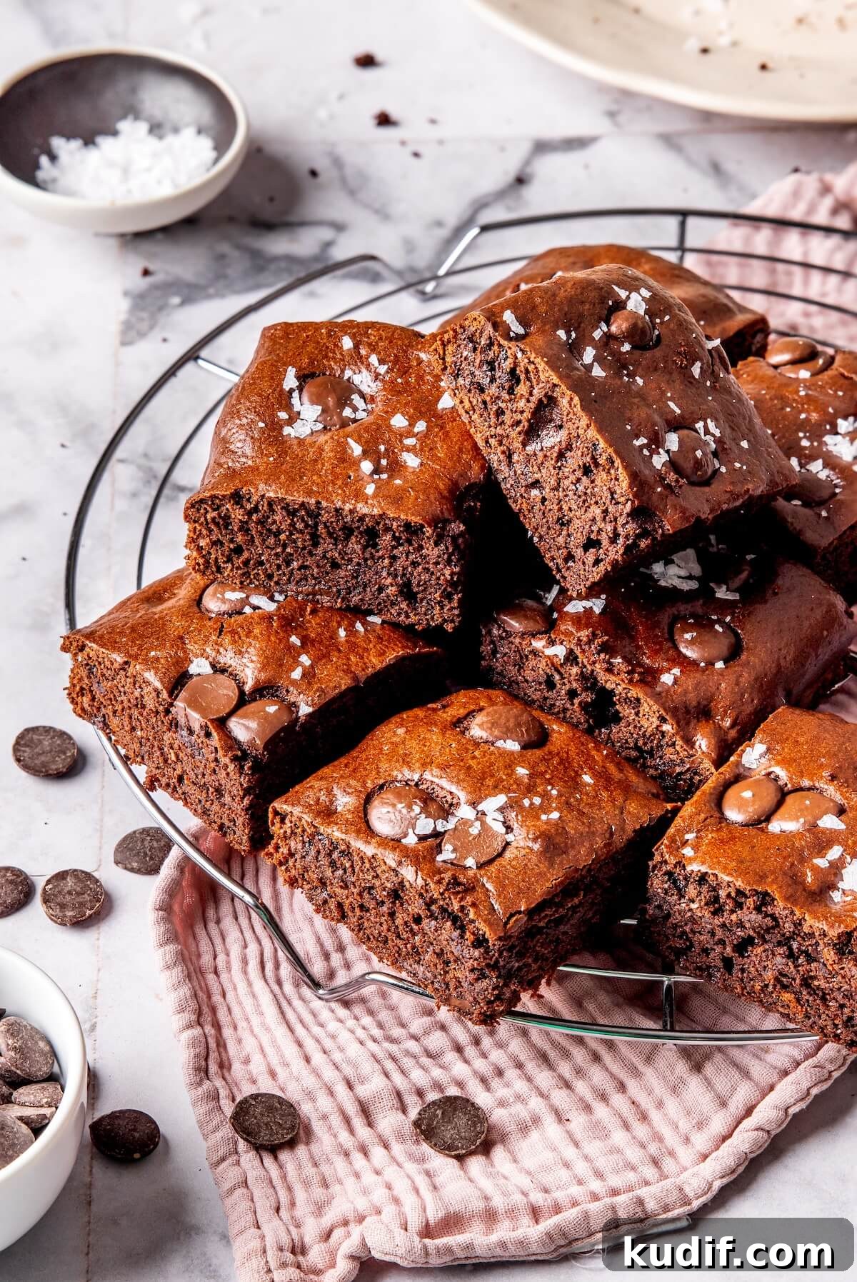 Fudgy Flourless Paleo Chocolate Chunk Brownies 8 Paleo Brownies - Olivia Adriance
