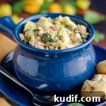 Hearty Italian Sausage Tortellini Soup Recipe 8 Sausage Tortellini Soup: This easy Italian sausage tortellini soup is lightly creamy, full of flavor, and ready in about half an hour.