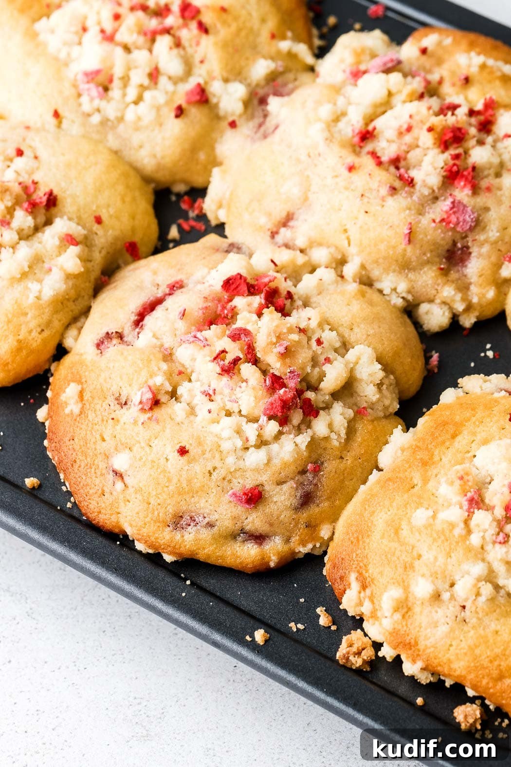 Strawberry Muffins with Crunchy Strawberry Crumble Topping 13 sprinkle with ground freeze dried strawberries for a pop of color