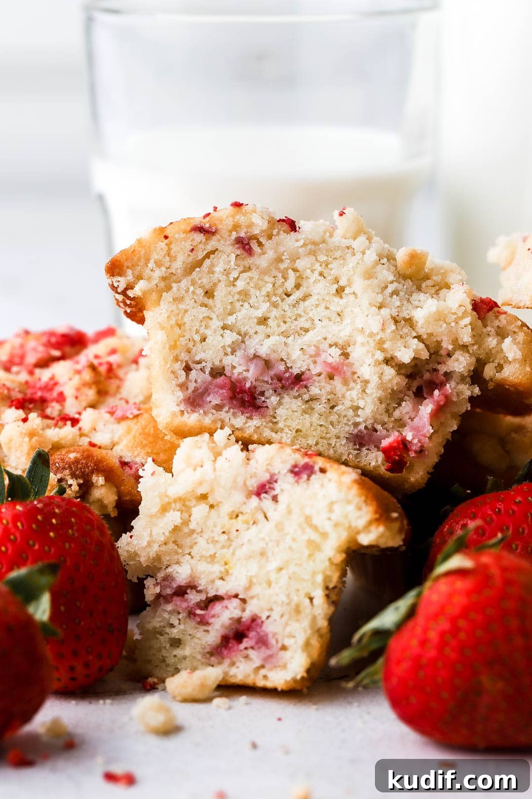 Strawberry Muffins with Crunchy Strawberry Crumble Topping 14 fresh strawberry muffins