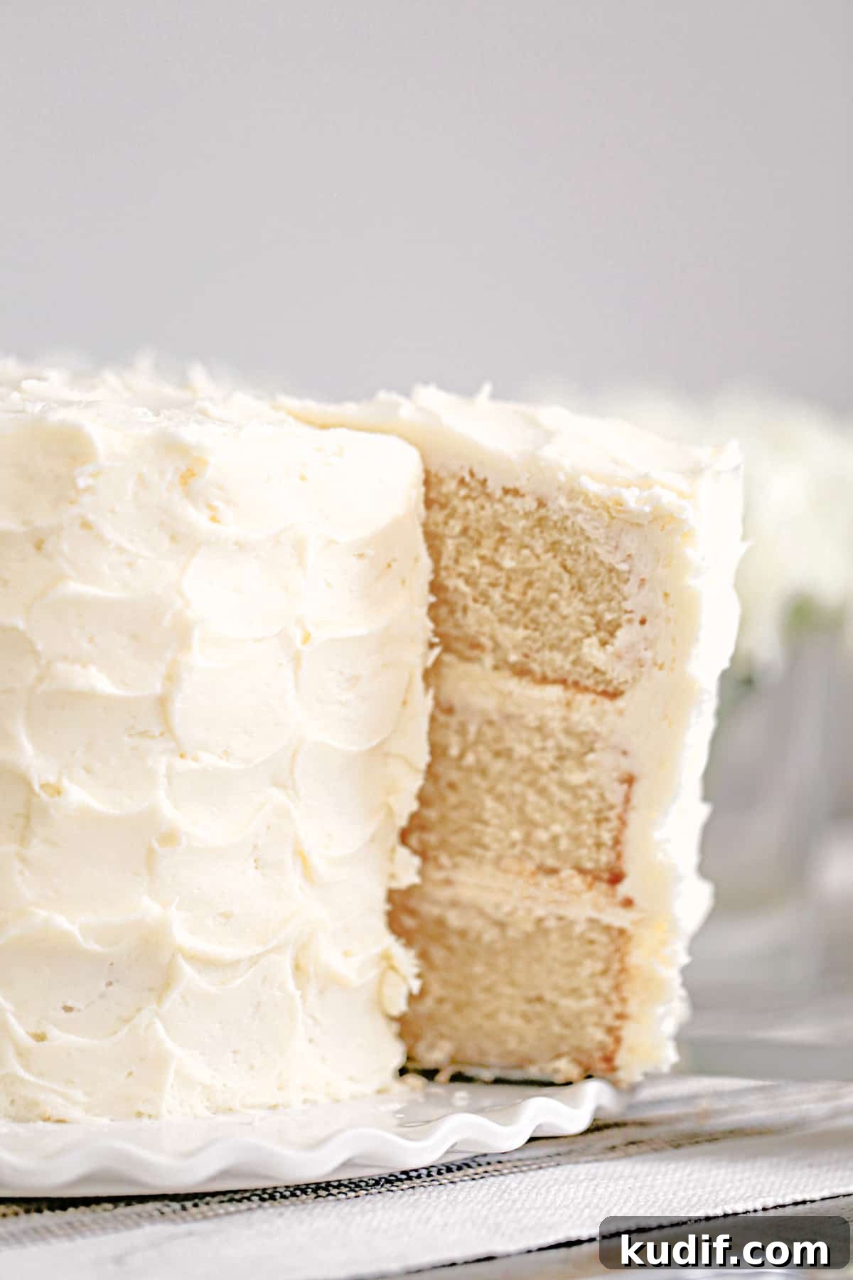 Super Moist Vanilla Cake with Silky Vanilla Buttercream Frosting 4 Super Moist Vanilla white Cake & Buttercream Frosting recipe