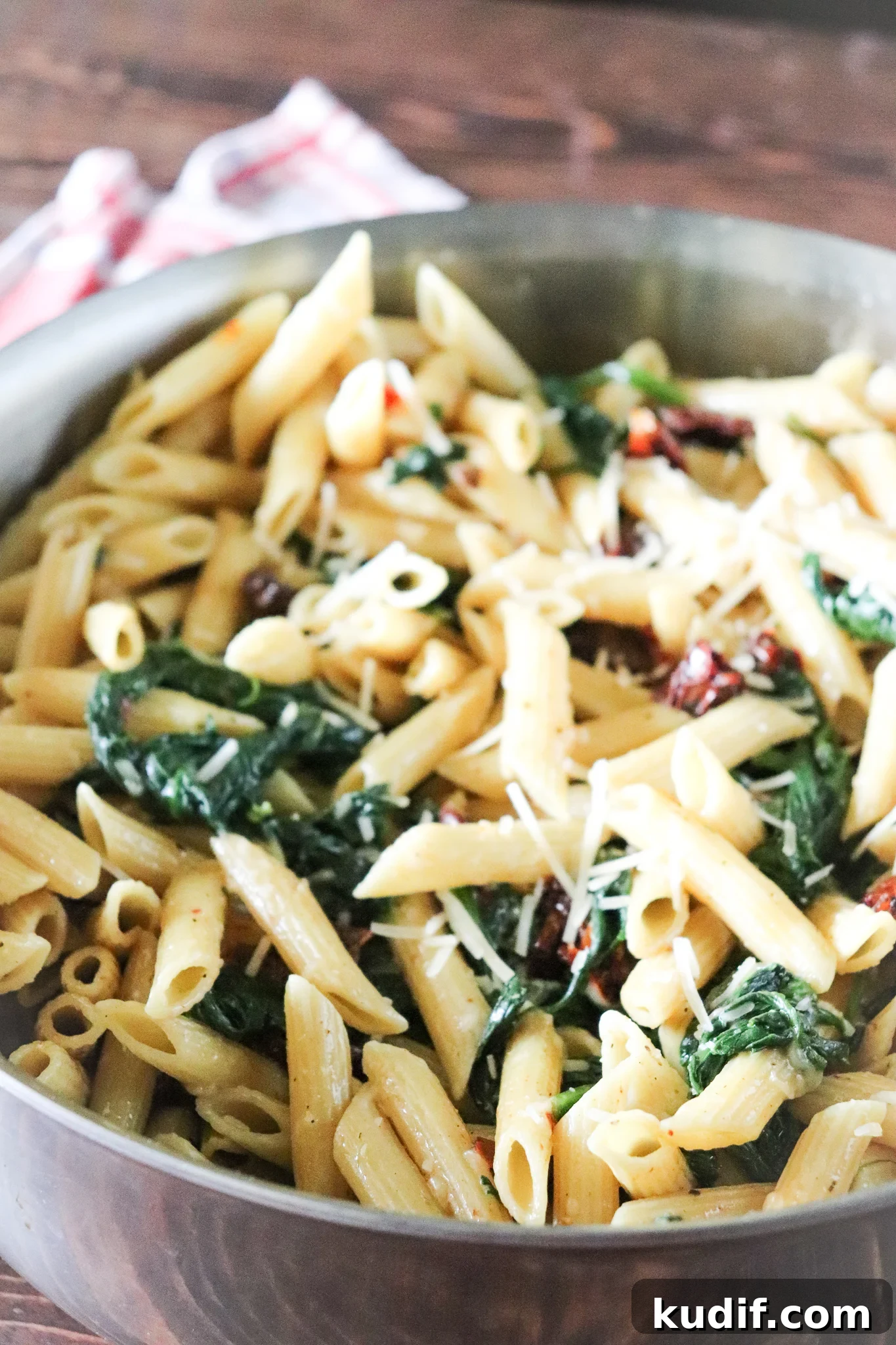 Protein Pasta with Sautéed Spinach and Sun-Dried Tomatoes 8 skillet of protein pasta with spinach, parmesan and sun-dried tomatoes