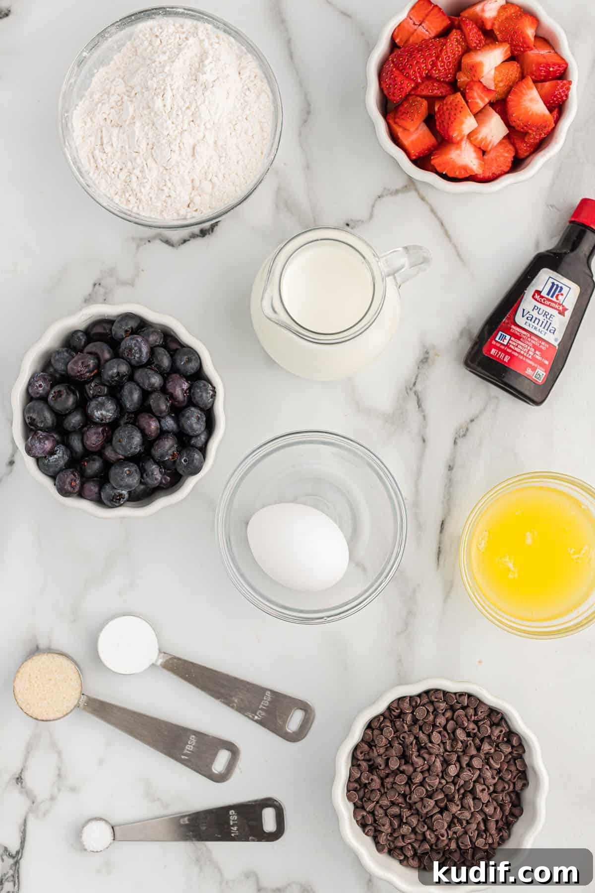 Fluffy Pancake Mini Muffins: Bite-Sized Breakfast Treats 4 ingredients needed to make mini pancake muffins