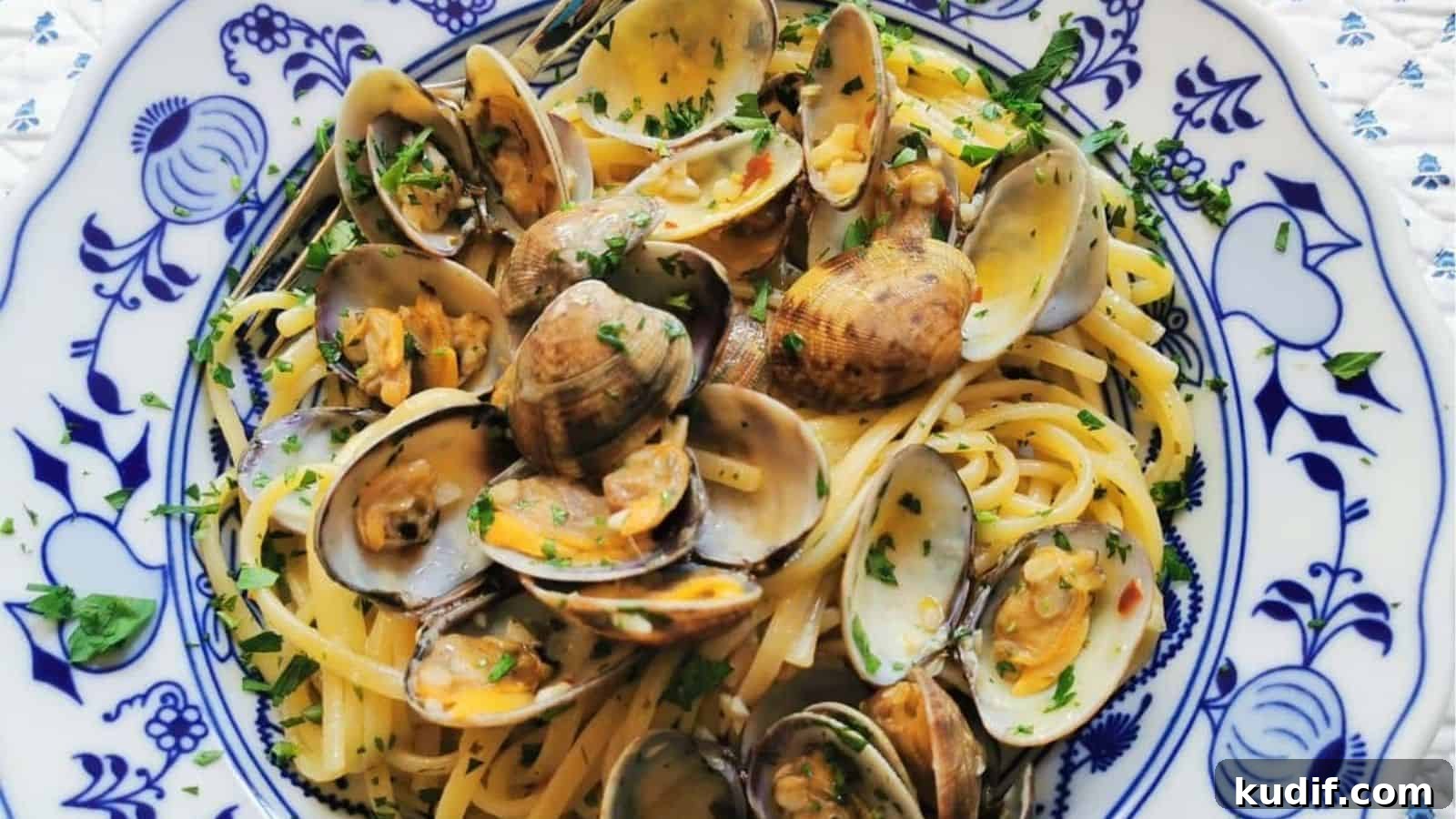 23 Quick Seafood Dinners for Any Night of the Week 9 Linguine alle vongole