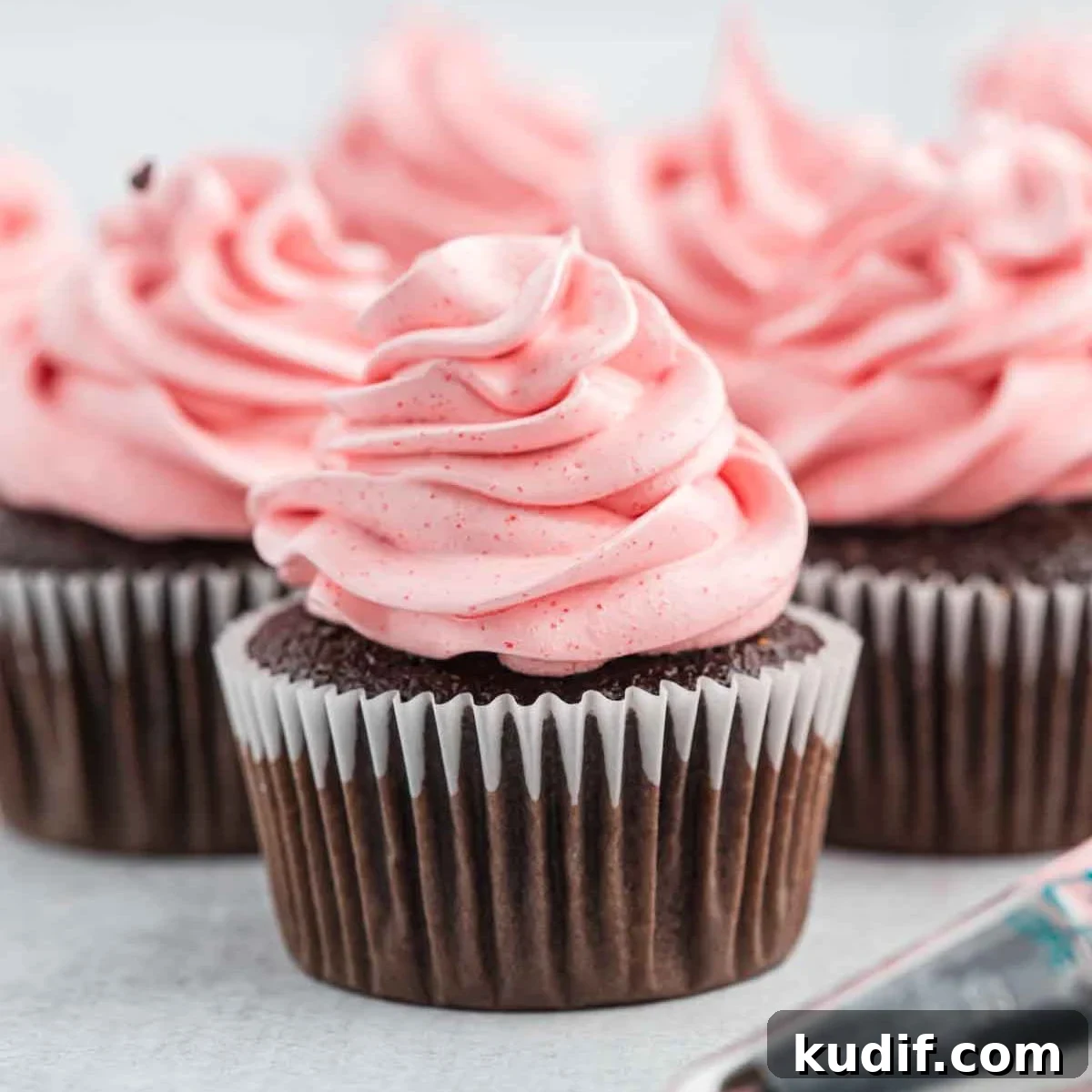 Gelatin Frosting Recipe: Smooth, Vibrant Jello Icing Ideas 7 Jello Frosting on chocolate cupcakes.