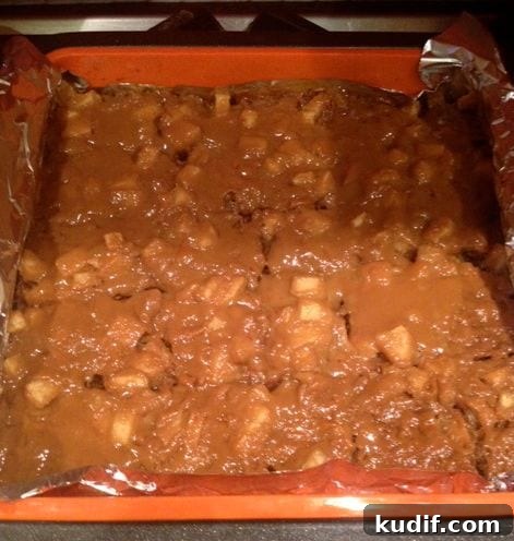 Easy Caramel Apple Traybake Recipe
