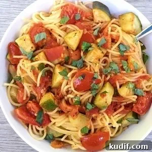 zucchini and plum tomatoes with pasta