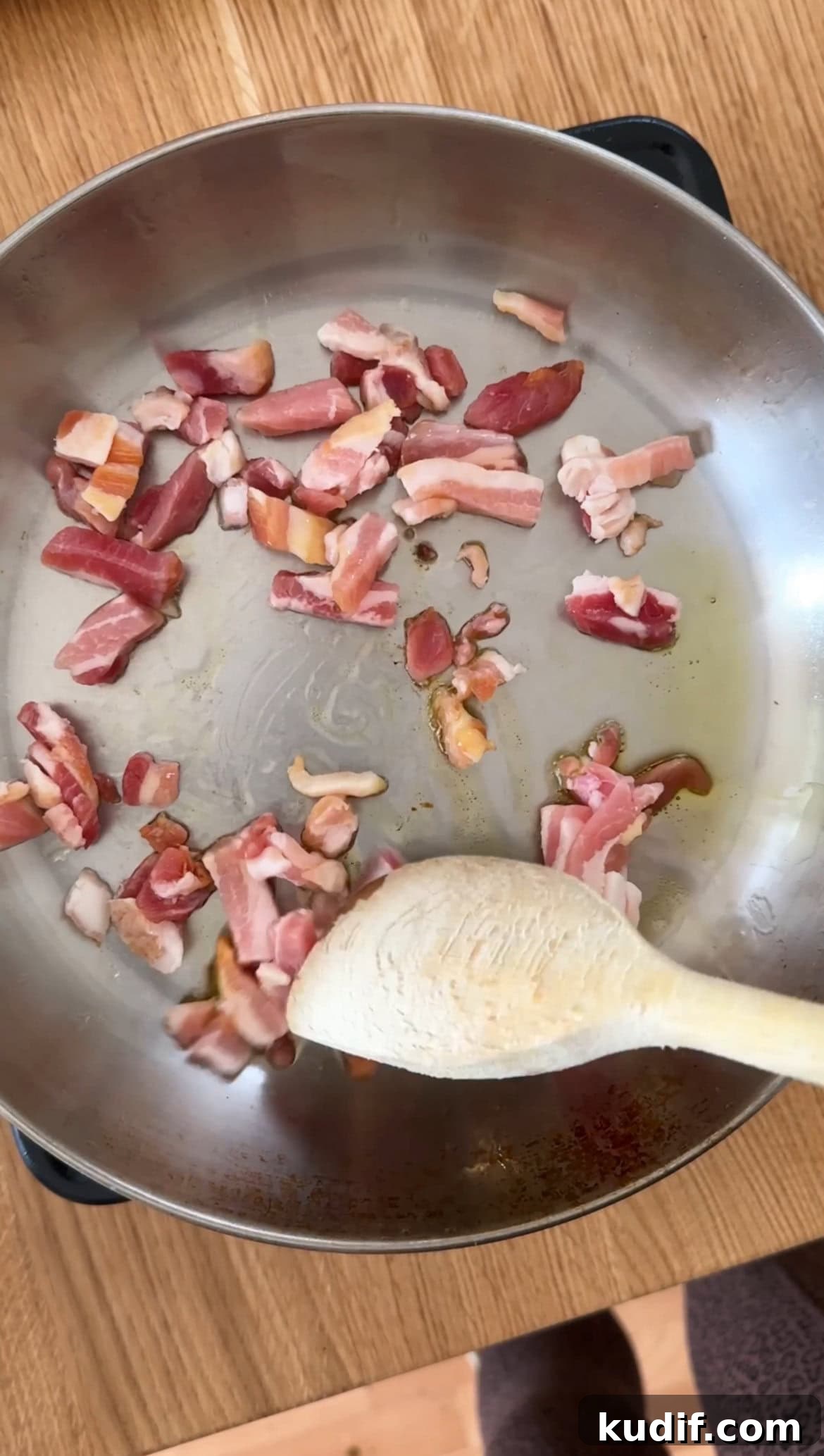 Creamy Spinach & Herb Pasta in Green Sauce 4 FRYING PANCETTA FOR PASTA IN GREEN SAUCE